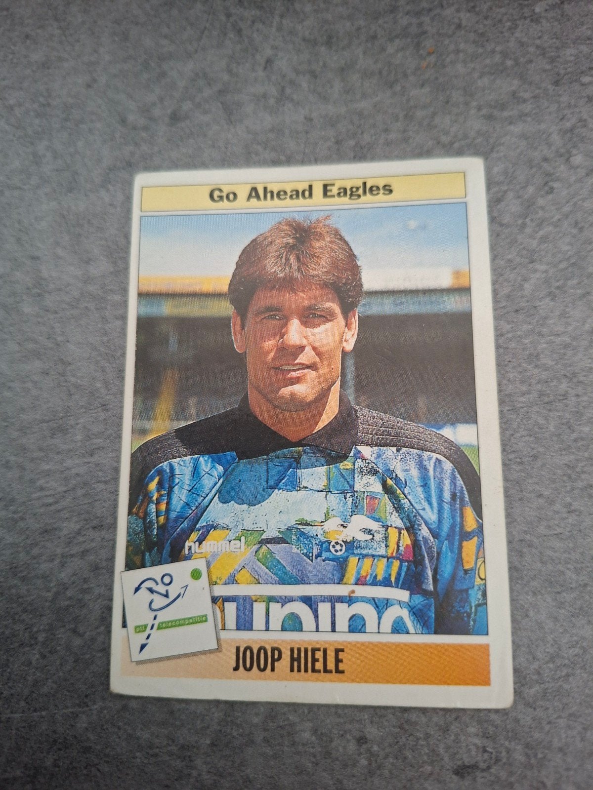 Panini sticker Voetbal 95. Joop Hiele Go Ahead Eagles., Ophalen of Verzenden, Gebruikt, Sticker