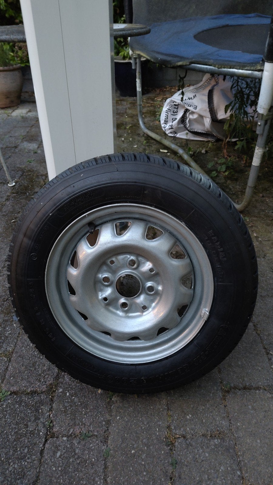 aanhanger wiel R13 / 145, Ophalen, Zo goed als nieuw