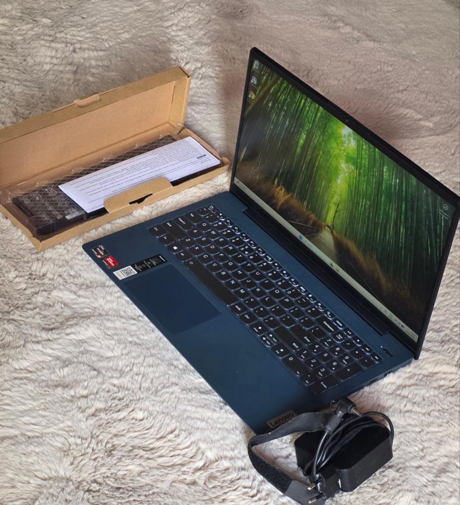 Lenovo IdeaPad 5 Gaming, Computers en Software, Windows Laptops, Met videokaart, 2 tot 3 Ghz, AMD Ryzen 5 5500U with Radeon Graphics