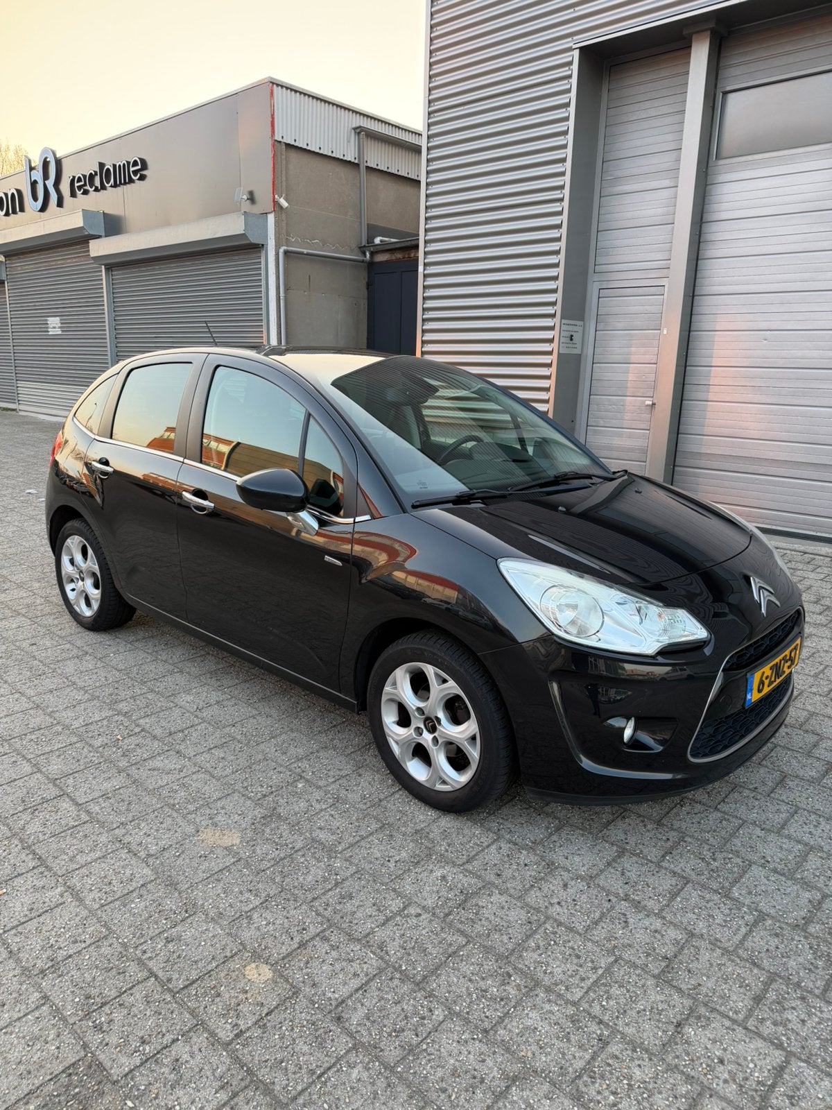 Citroën C3 1.4 VTI 2011 Zwart, Voorwielaandrijving, 40 €/maand, Zwart, Handgeschakeld