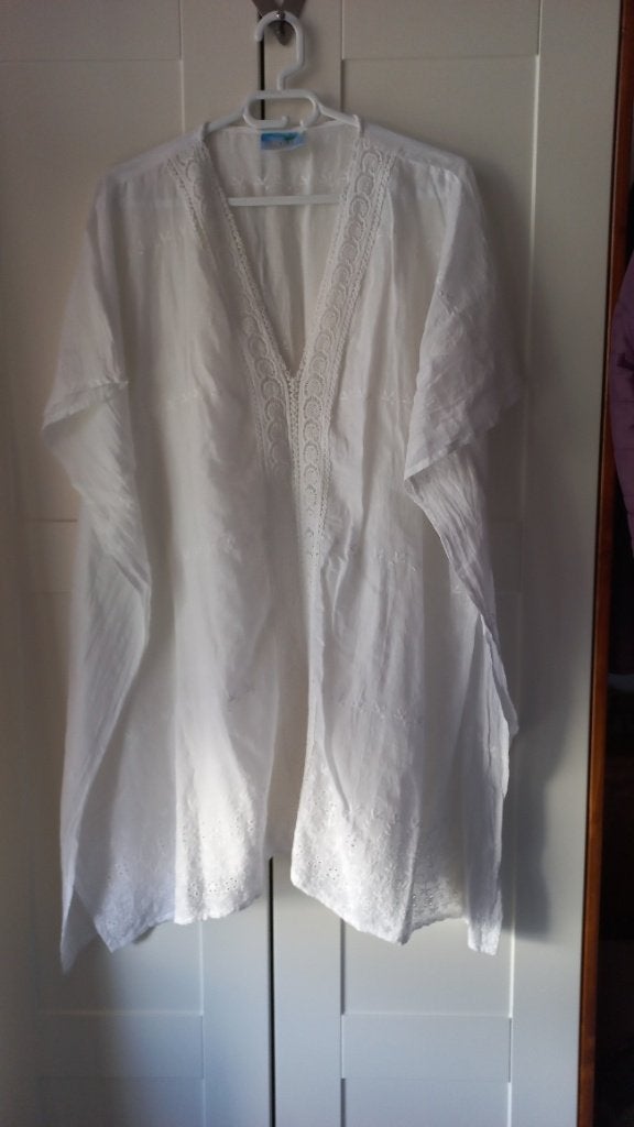 Ruimvallende witte blouse in zgn. kaftanmodel, Ophalen of Verzenden, Zo goed als nieuw, Wit