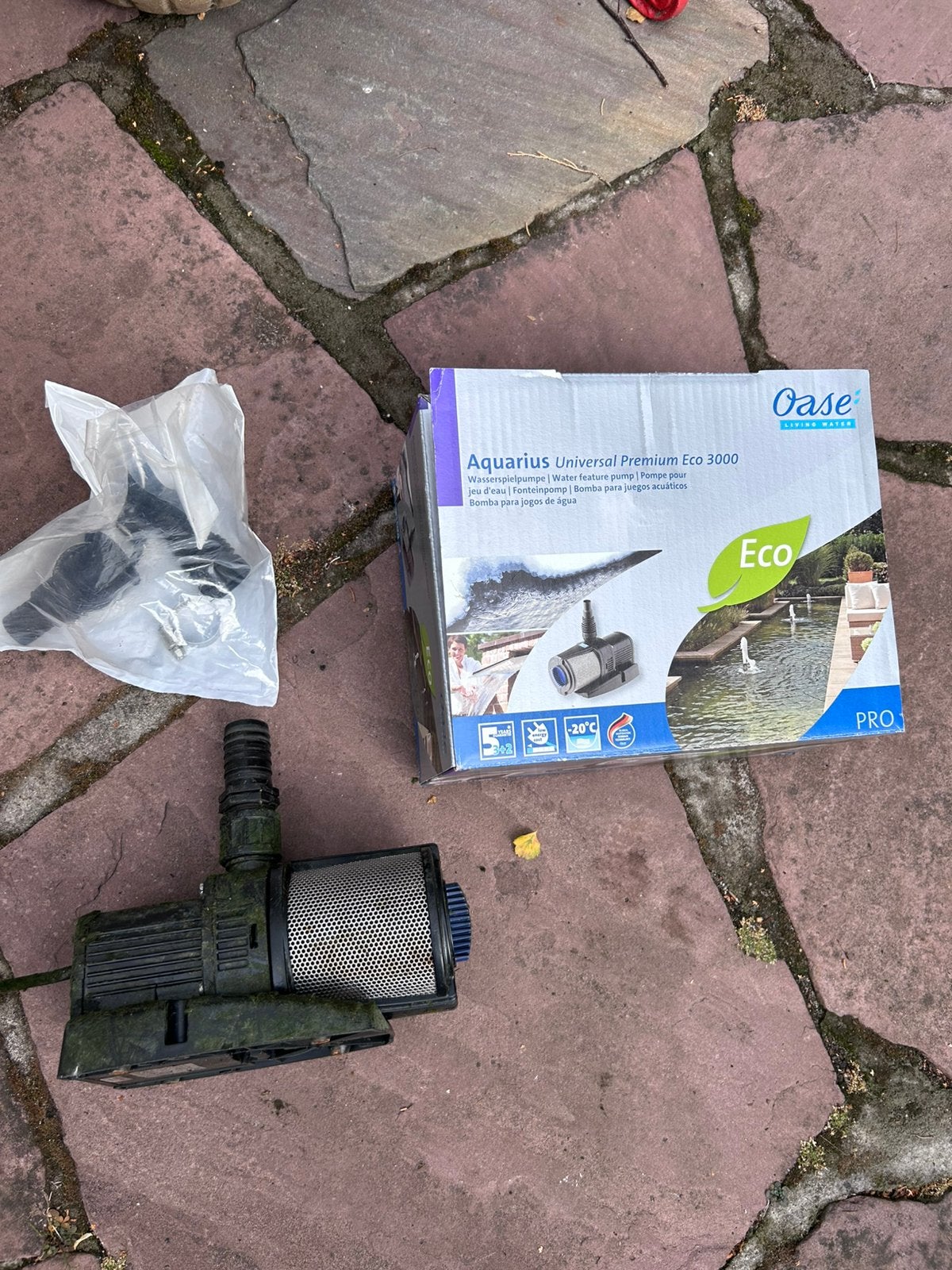Oase Aquarius Universal Premium Eco 3000 – Fonteinpomp, Ophalen, Gebruikt
