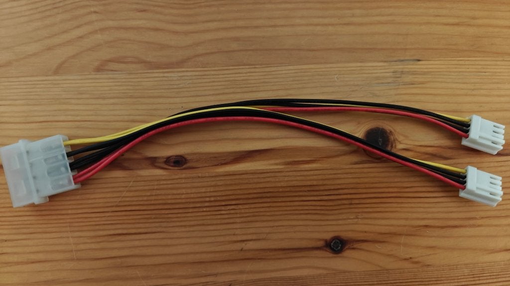 Molex female naar 2x floppy PSU male kabel, Ophalen of Verzenden, Zo goed als nieuw