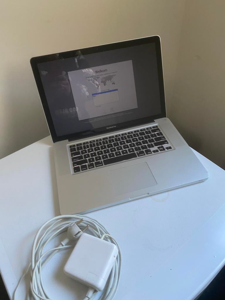 Macbook pro 2011, Computers en Software, Apple Macbooks, 2 tot 3 Ghz, 13 inch, Zo goed als nieuw, Ophalen