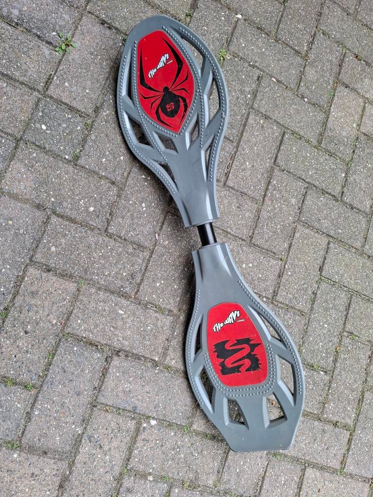 The Wave waveboard grijs met rood, Ophalen, Zo goed als nieuw, Waveboard