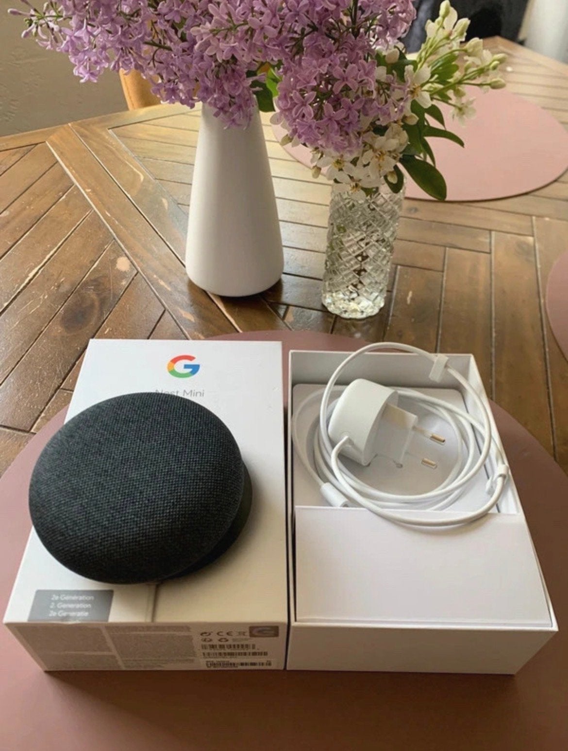 Google Nest Mini 2e generatieZwart Zo goed als nieuw, Overige merken, Overige typen, Ophalen of Verzenden, Zo goed als nieuw