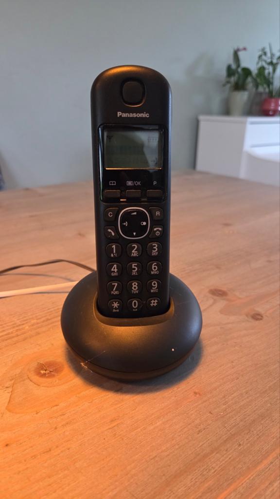 Panasonic DECT telefoon met basisstation, Telecommunicatie, Vaste telefoons | Handsets en Draadloos, Ophalen, Gebruikt, 1 handset