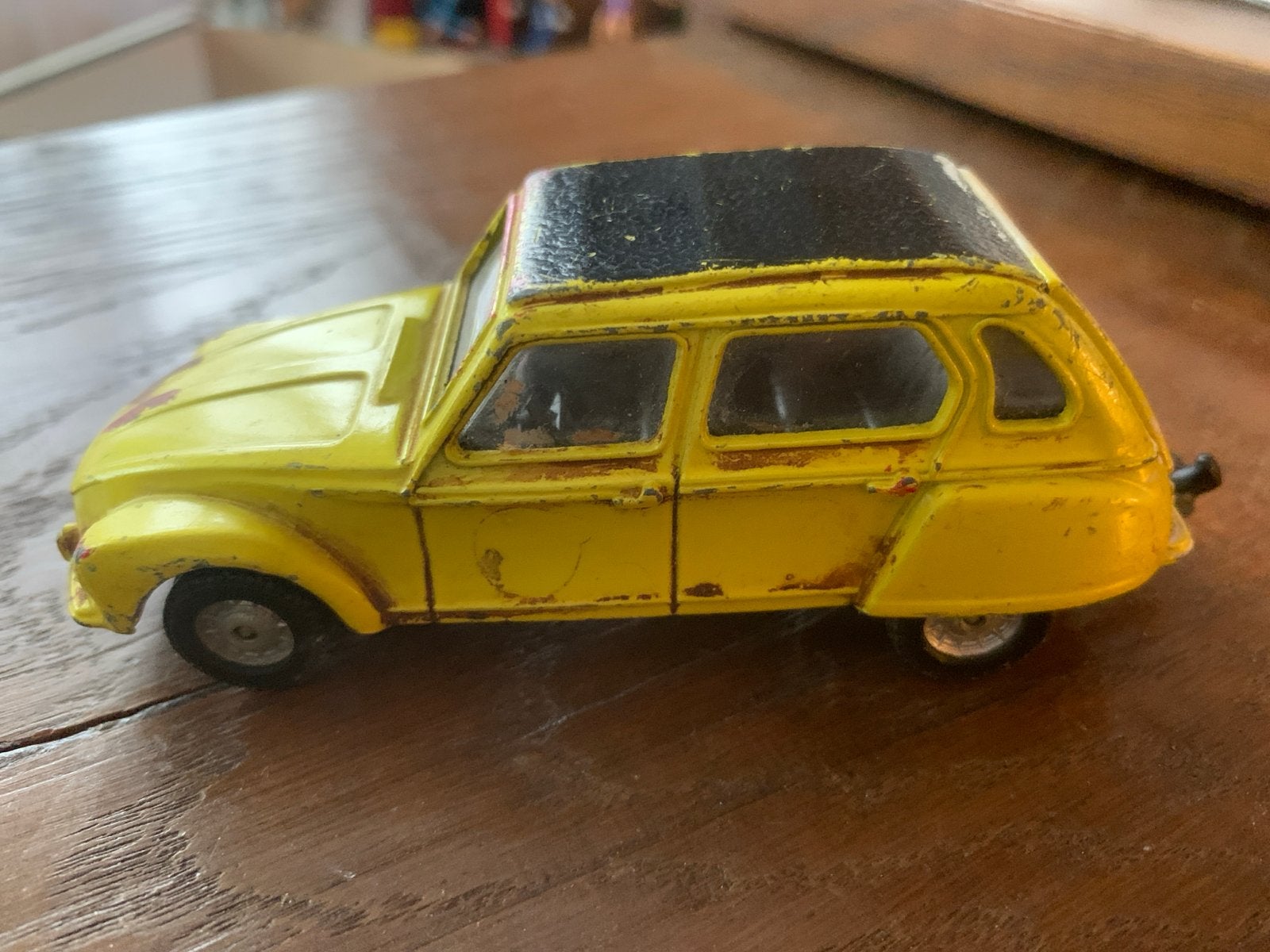Gele Corgi Citroën Dyane Speelgoedauto, Ophalen of Verzenden, Gebruikt
