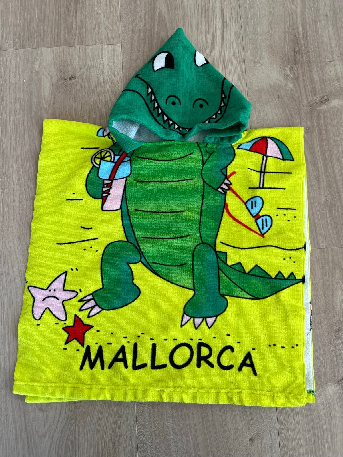 Kinder Poncho baddoekstof capuchon dinosaurusprint -z.g.a.n., Verzenden, Zo goed als nieuw, Jongetje of Meisje