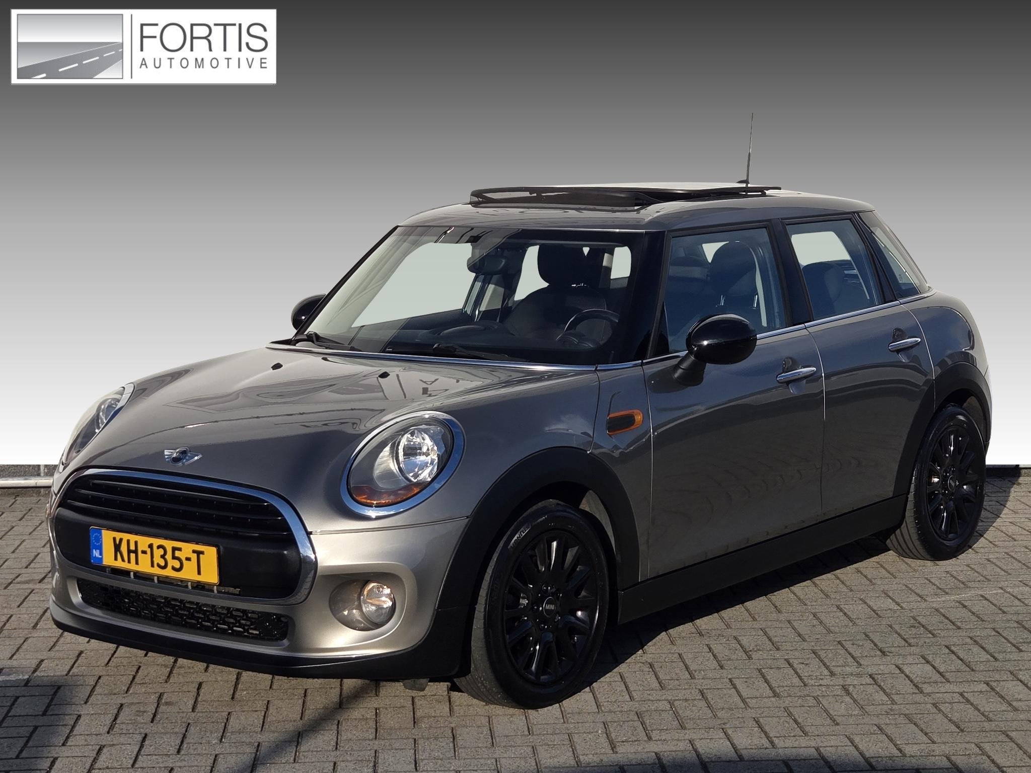 MINI 5-Deurs 1.2 One Business NL-AUTO | PANODAK | NAVI, Auto's, Stof, Gebruikt, 49 €/maand, Bedrijf