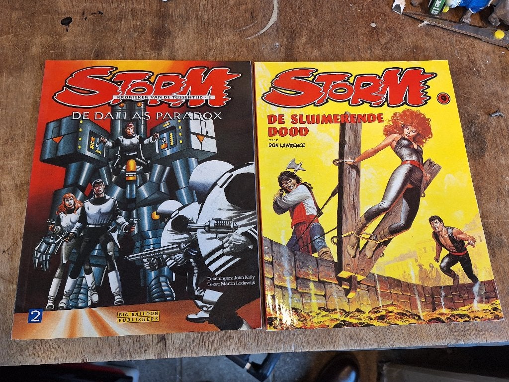 Vintage strips Storm Dallas Paradox + Sluimerende dood 1990s, Boeken, Meerdere comics, Ophalen of Verzenden, Gelezen, Europa