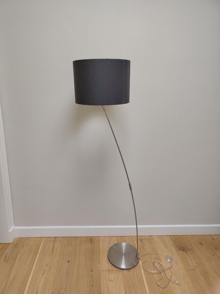Stijlvolle vloerlamp met grijze kap, Ophalen, Metaal, E27 (groot), Zo goed als nieuw