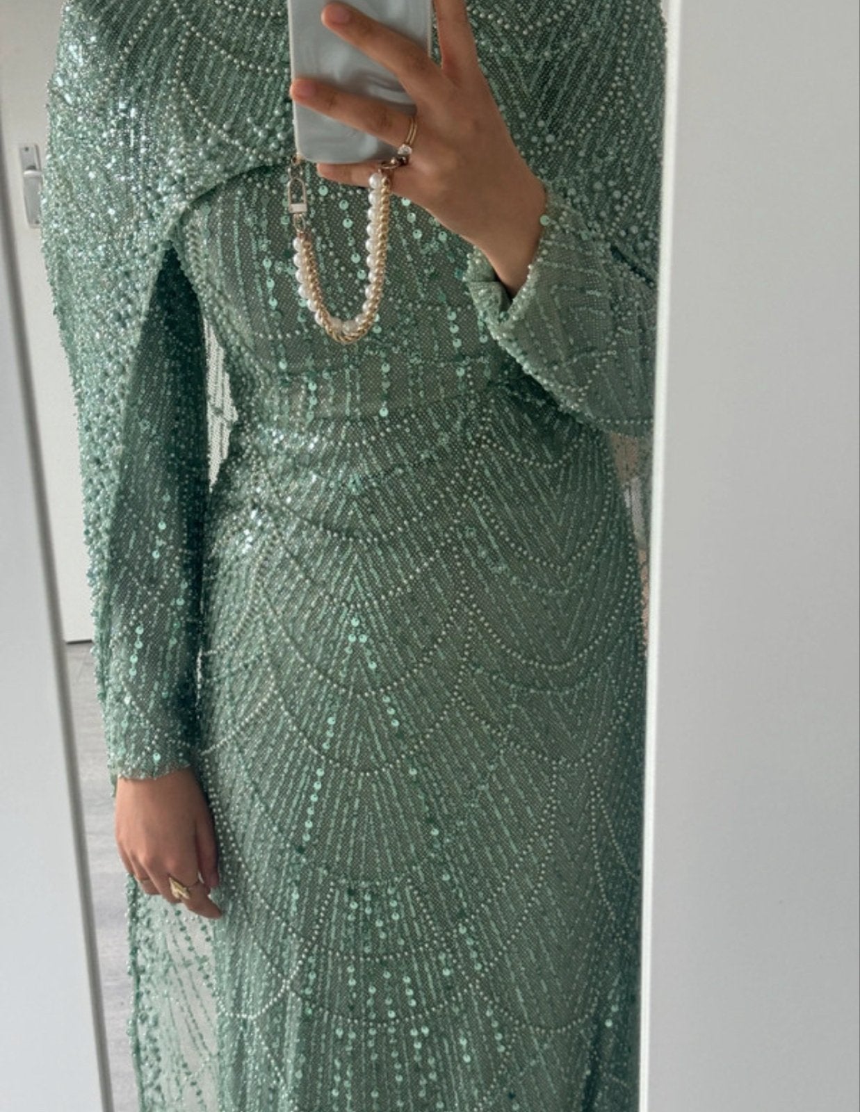 Prachtige mintgroene Galajurk met Kralen en Sleep, Kleding | Dames, Maat 38/40 (M), Galajurk, Ophalen of Verzenden, Zo goed als nieuw