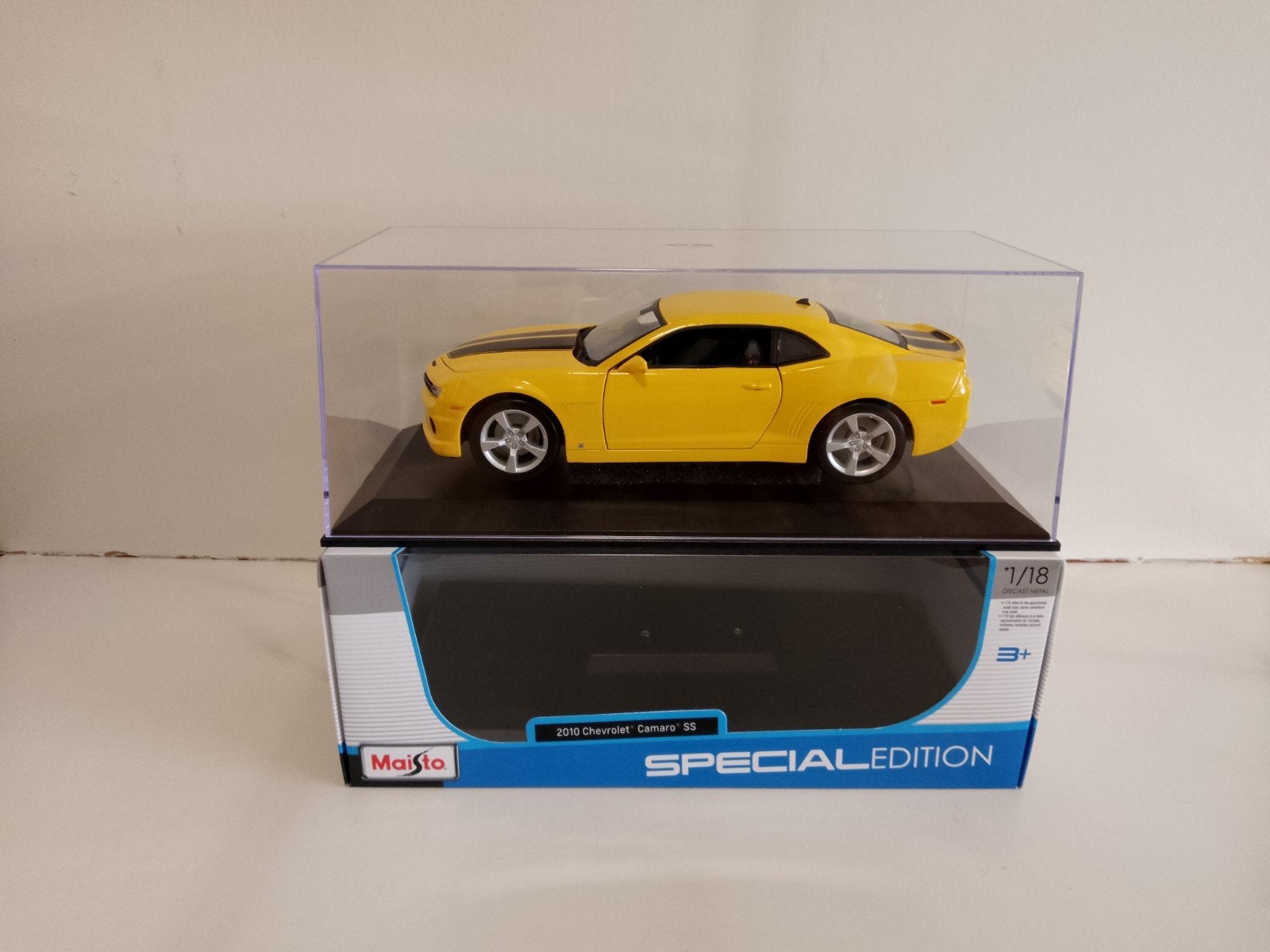 Maisto 10" Chevrolet Camaro SS  - 1:18, Ophalen of Verzenden, Zo goed als nieuw, Auto, Maisto