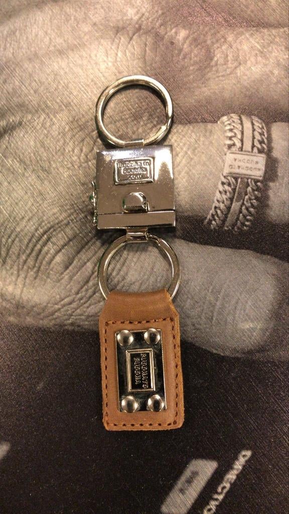 BUDDHA TO BUDDHA SLEUTELHANGER TYPE BTB KEYCHAIN € 79,95, Verzamelen, Sleutelhangers, Zo goed als nieuw, Overige typen, Ophalen of Verzenden