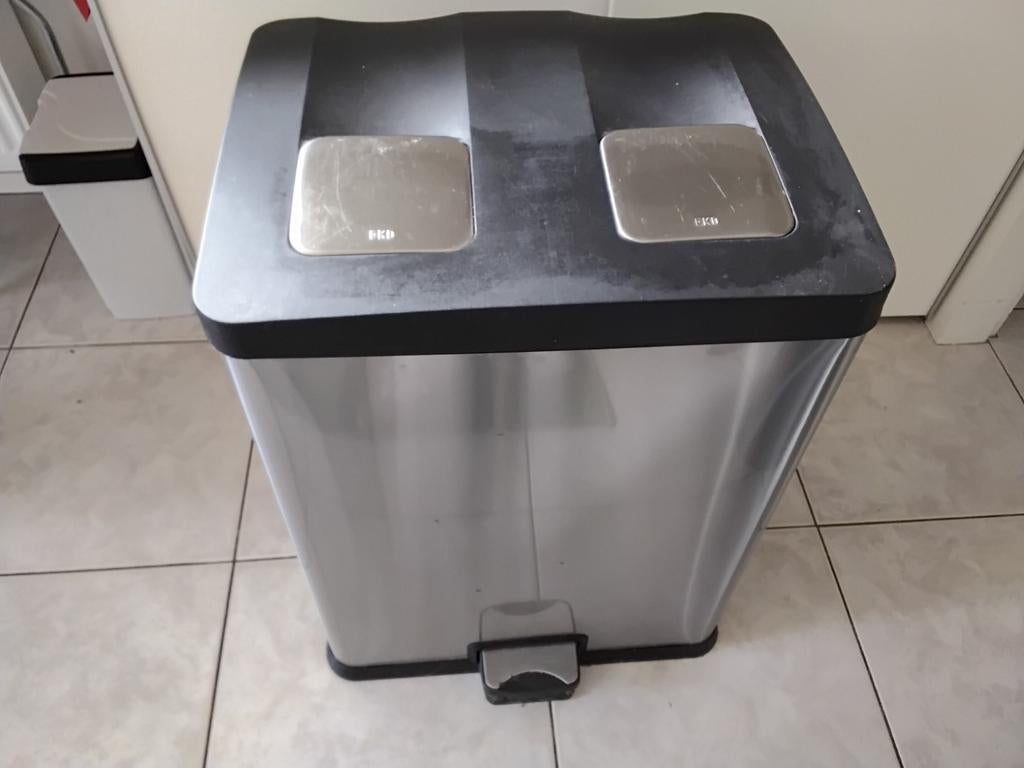 EKO pedaalemmer/afvalbak, Ophalen, 50 tot 75 cm, 40 liter of meer, Zo goed als nieuw