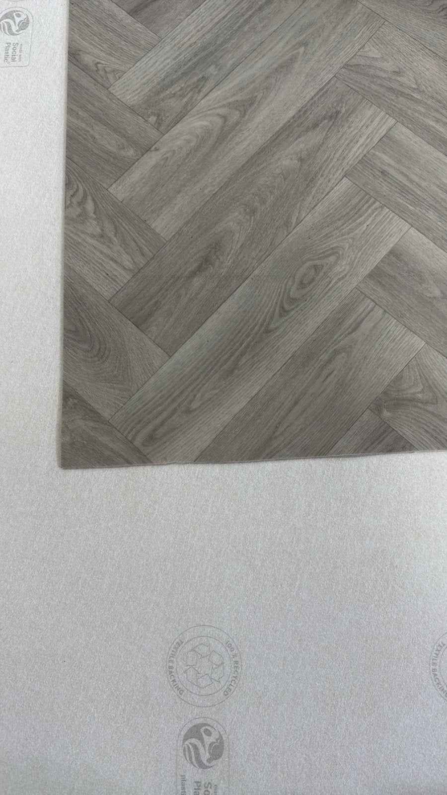 Coupon vinyl visgraat 3,10x3m - Nieuw Novilon outlet, Ophalen, Nieuw, Grijs, 5 tot 10 m²