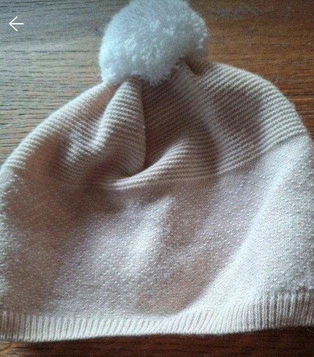 2 leuke mutsjes voor tweeling, Made in Spanje, Jongetje of Meisje, Ophalen of Verzenden, Zo goed als nieuw