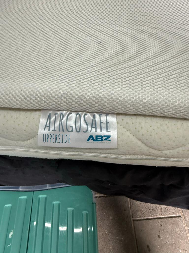 Airgosafe baby matras met ademende topper 60x120, Ophalen, 190 cm of minder, Zo goed als nieuw, Matras