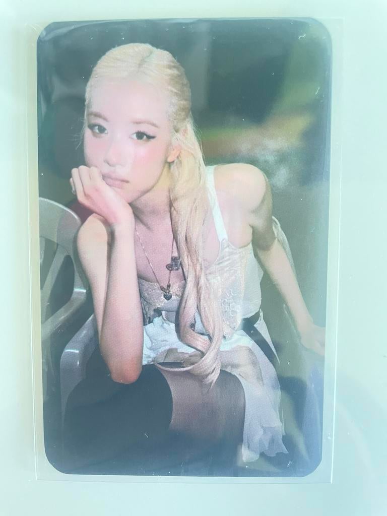 Blackpink Rosé fotocard, Verzamelen, Muziek, Artiesten en Beroemdheden, Ophalen of Verzenden, Zo goed als nieuw, Foto of Kaart