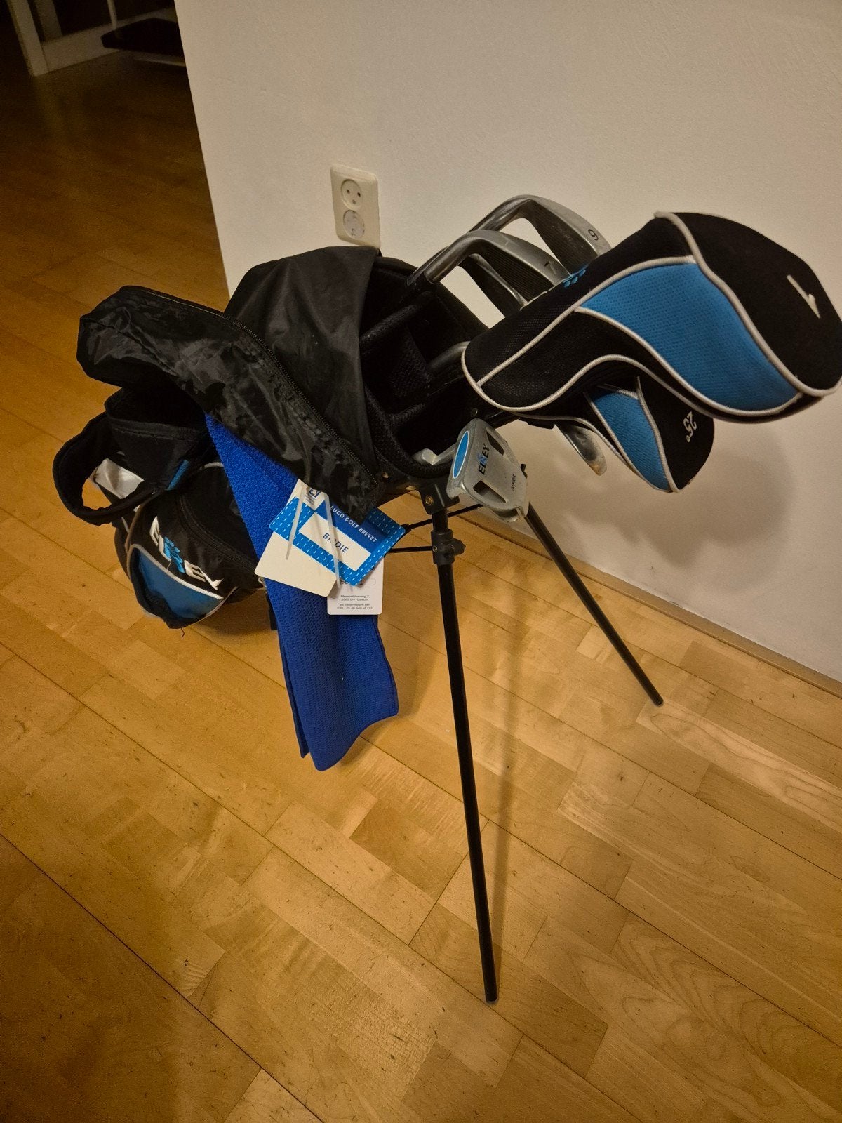 Complete jeugd golfset met tas, clubs, schoenen en handschoe, Ophalen, Gebruikt, Set, Overige merken