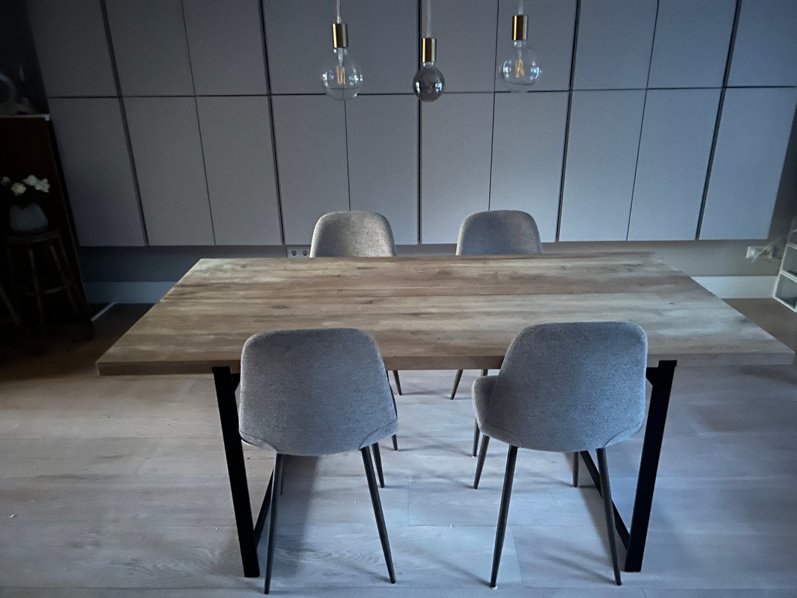 Bolia eettafel - massief eikenhout met metalen onderstel, Ophalen, Eikenhout, 50 tot 100 cm, Zo goed als nieuw
