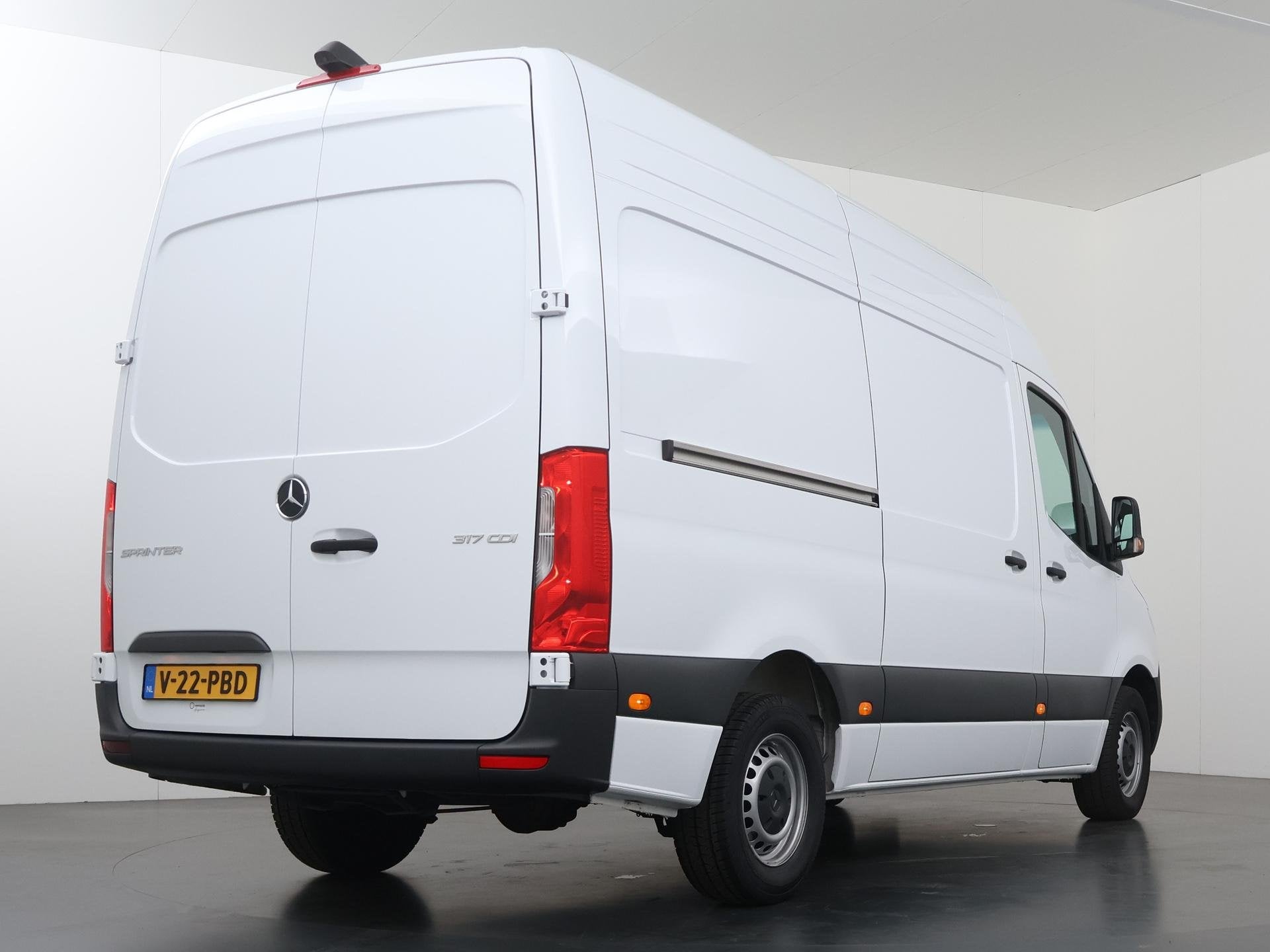 Mercedes-Benz Sprinter 317 CDI L2 H2 Pro | 3 zits | Achterui, Auto's, Automaat, Gebruikt, 4 cilinders, Wit