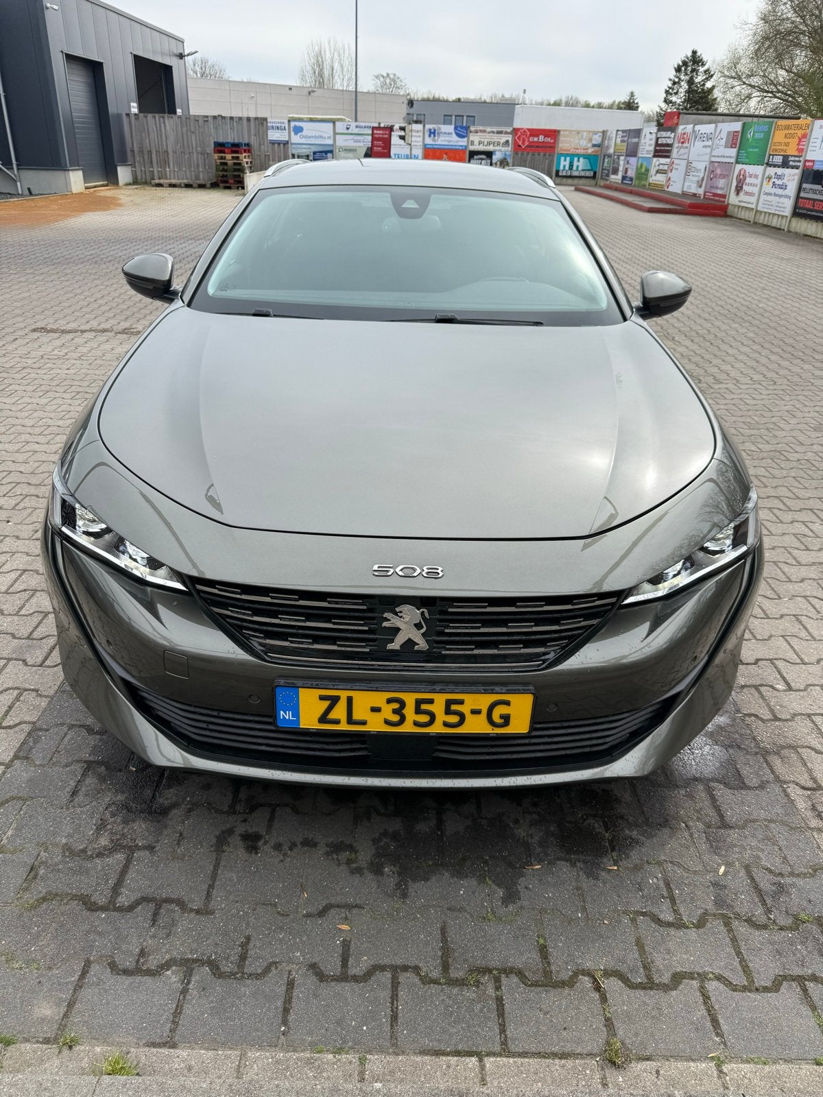 Peugeot 508 1.6 Puretech 180pk S&S Eat8 2019 Grijs, Auto's, Automaat, 745 kg, Achterwielaandrijving, Zwart