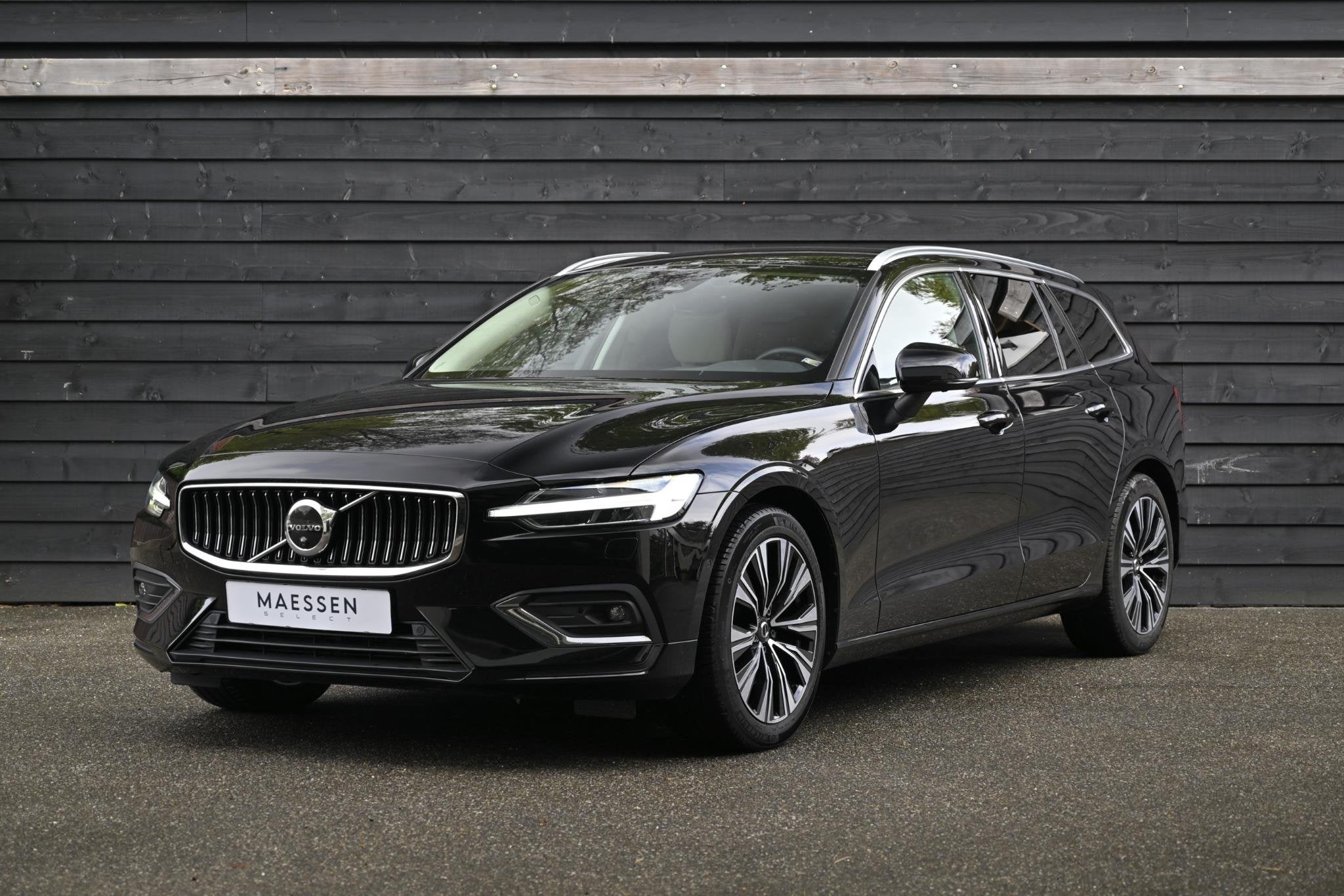 Volvo V60 2.0 B4 Plus Bright | Leder | ACC | Stoel/Stuur Vw., Euro 6, 4 cilinders, 1969 cc, 1634 kg