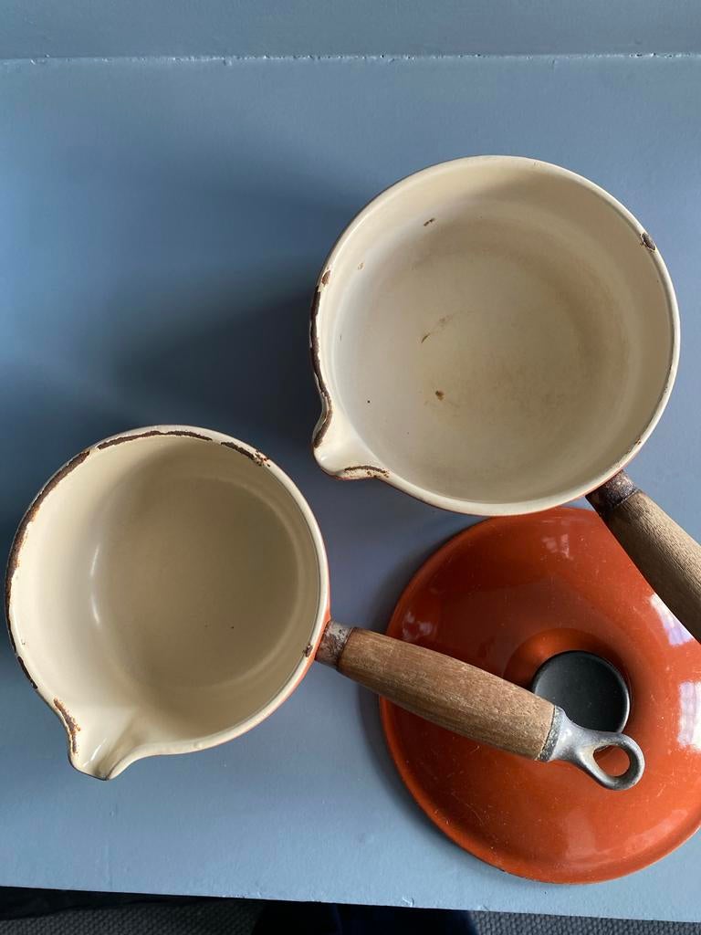 Le Creuset Vintage emaille pannenset met houten handvatten, Ophalen of Verzenden