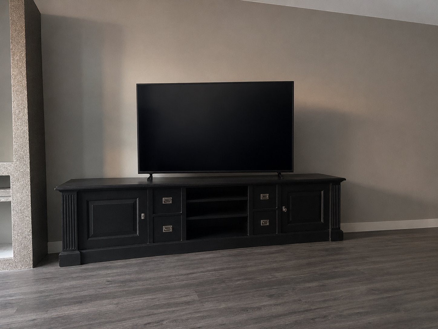 Robuuste massief houten tv meubel, Ophalen, Zo goed als nieuw, 200 cm of meer, Minder dan 100 cm