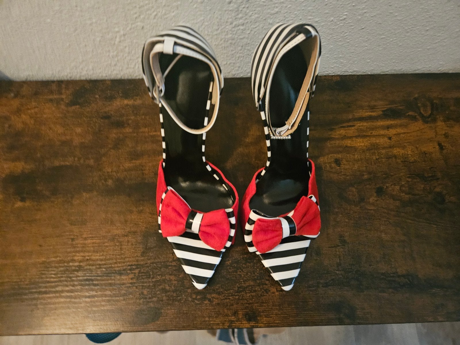 Mooie design schoenen  met strik maatje 38, Ophalen of Verzenden, Nieuw, Sandalen of Muiltjes