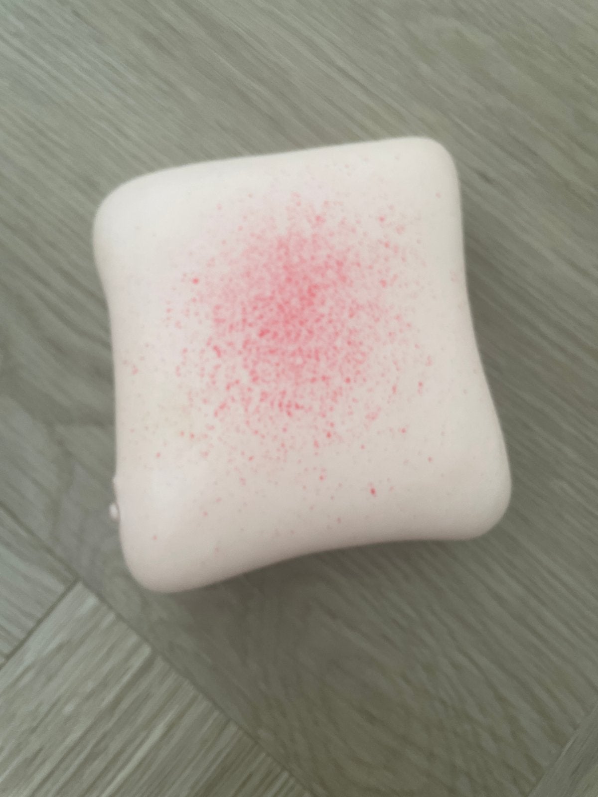 Leuke Squishy Roos Broodje - Stressvermindering Speelgoed, Ophalen of Verzenden, Nieuw, Jongen of Meisje