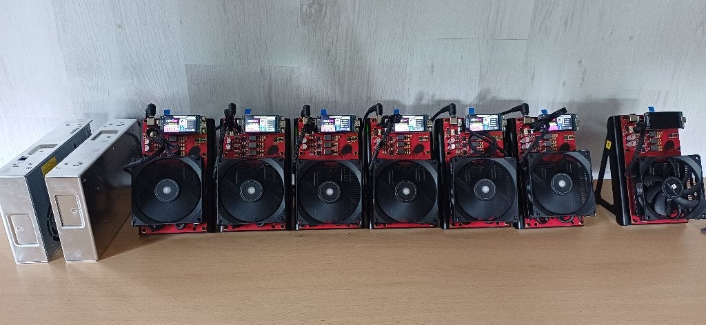 6 NerdQaxe++ Bitcoin miners, Computers en Software, Ophalen of Verzenden, Zo goed als nieuw, Onbekend
