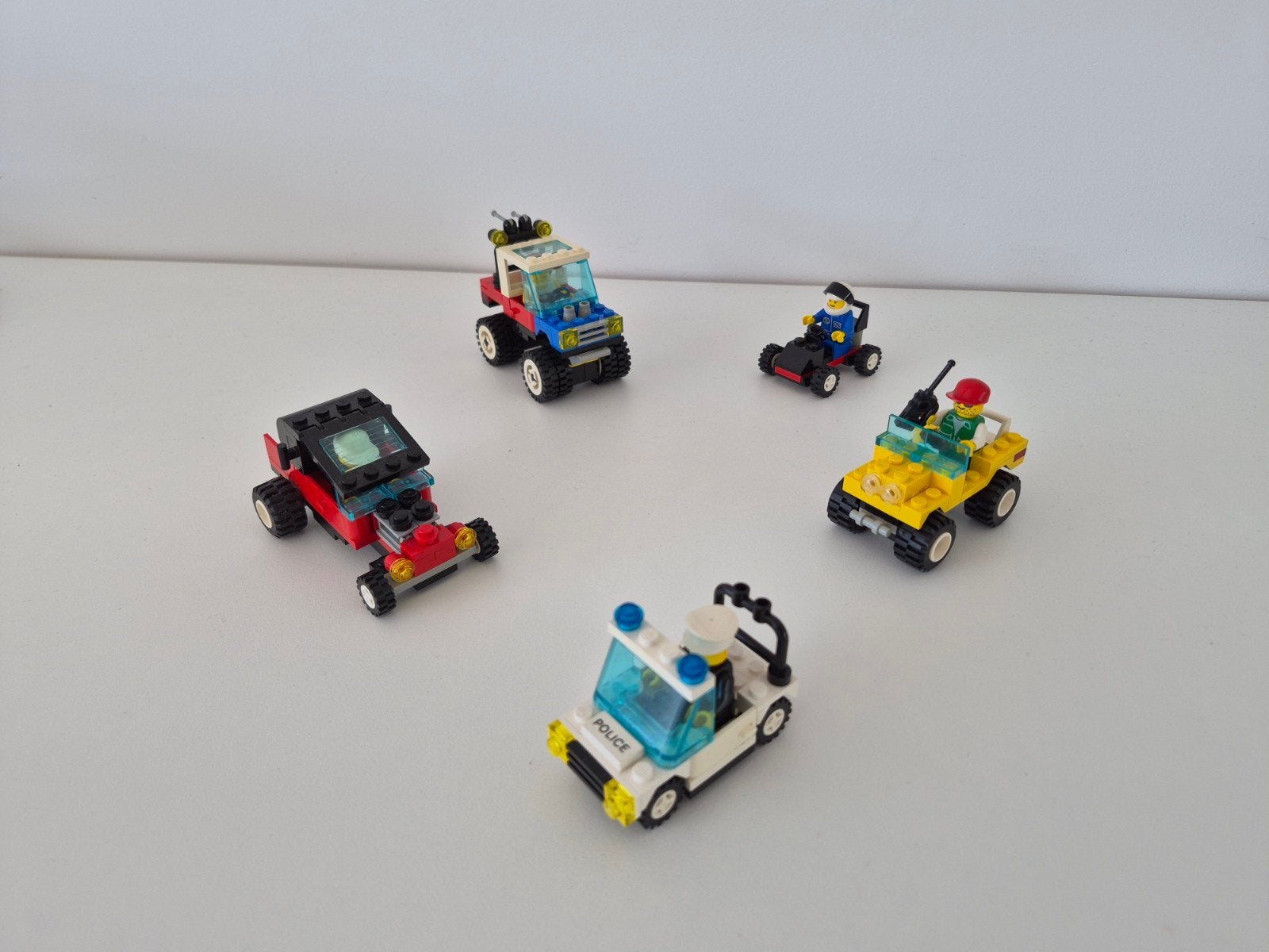 Lego jaren 80/90 voertuigen inc minifigs en instructies, Lego, Ophalen of Verzenden, Inclusief minifiguren, Complete set