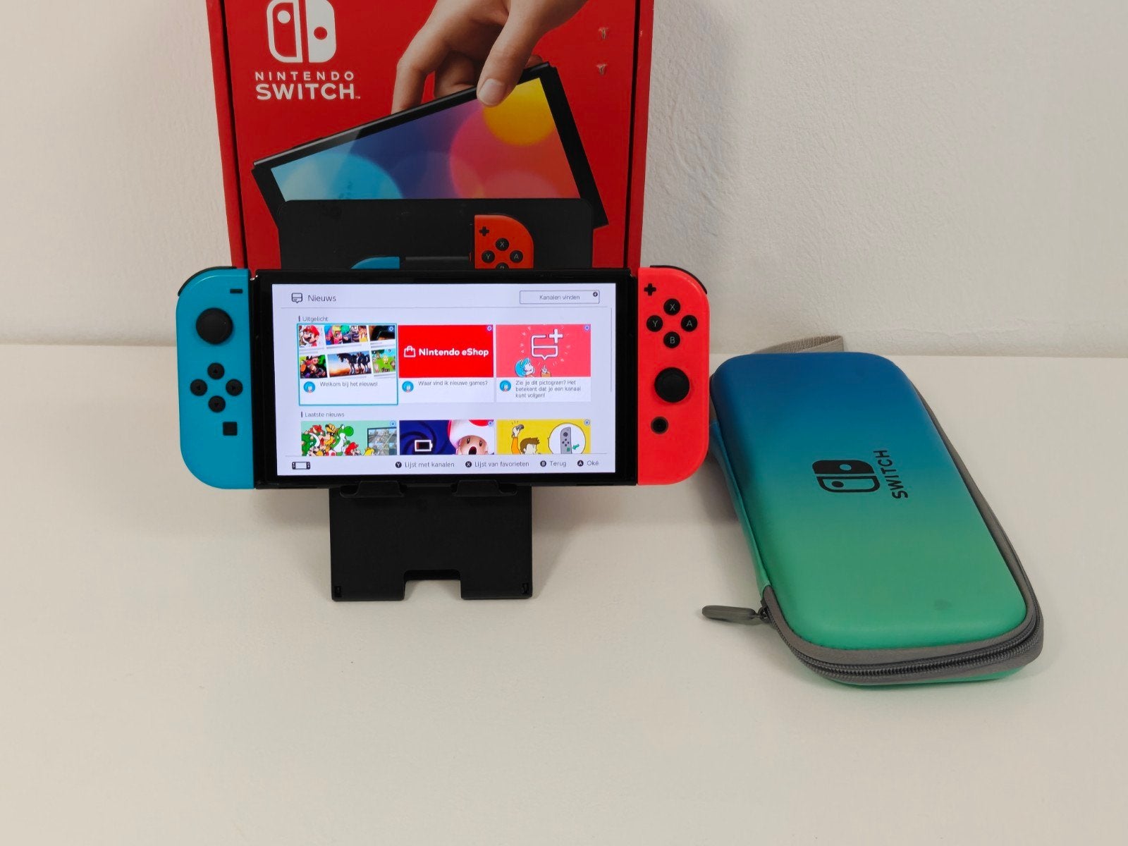 Nintendo switch OLED, Spelcomputers en Games, Switch OLED, Nintendo switch, Met 2 controllers, Ophalen of Verzenden