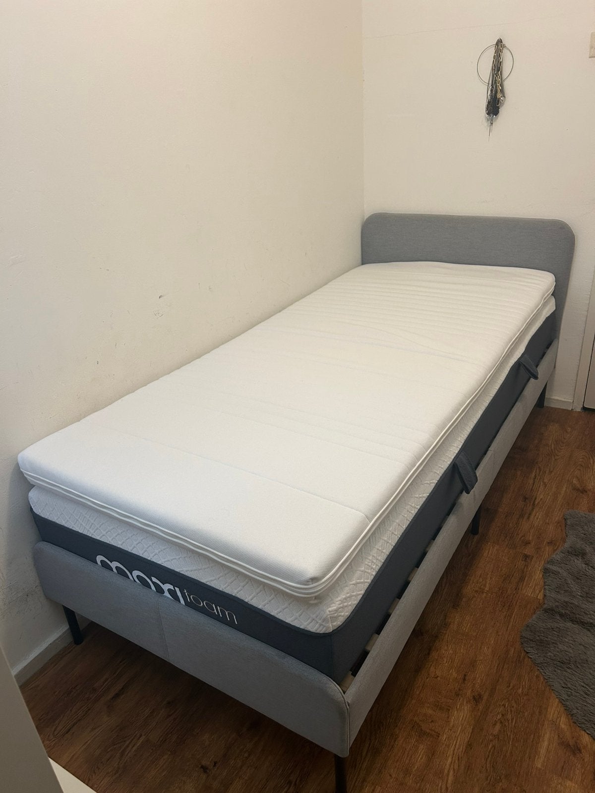 Eenpersoons bed met lattenbodem, matras en topper, Ophalen, Overige materialen, 90 cm, Eenpersoons