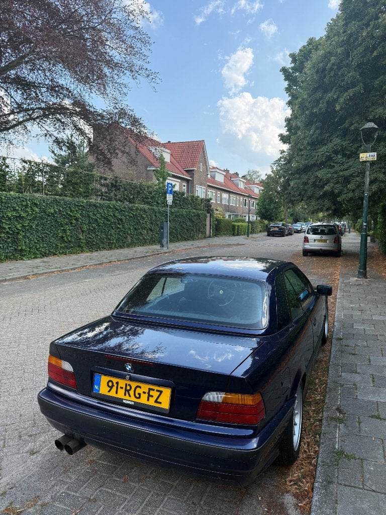 BMW 3-Serie 1.8 I 318 Cabriolet E2 1996 Blauw, foto 2