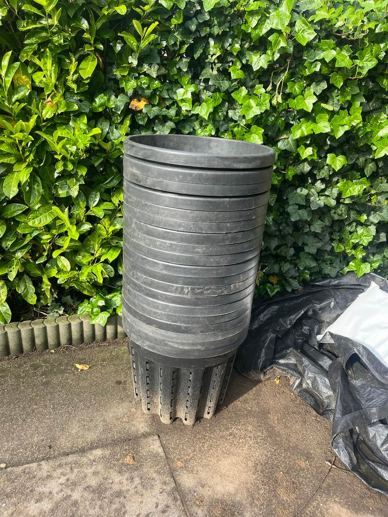 Grote plantenbakken / boombakken - 19 stuks beschikbaar, Tuin en Terras, Bloembakken en Plantenbakken, Ophalen, Kunststof, Gebruikt