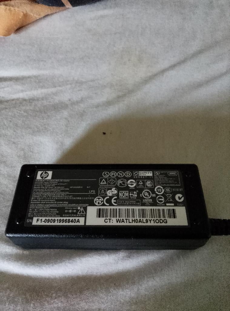HP 65W Laptop Adapter, Ophalen of Verzenden, Zo goed als nieuw, HP