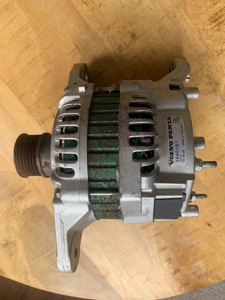 Volvo Penta Dynamo 12V/115V (nooit gebruikt), Watersport en Boten, Ophalen of Verzenden, Zo goed als nieuw, Motor en Techniek