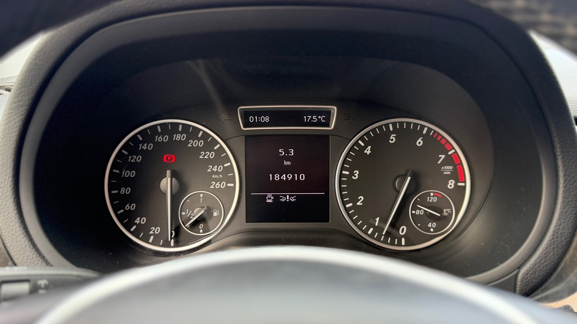 Mercedes-Benz B-klasse 200 Trekhaak|17'LMV, Voorwielaandrijving, Euro 5, Gebruikt, 1295 kg