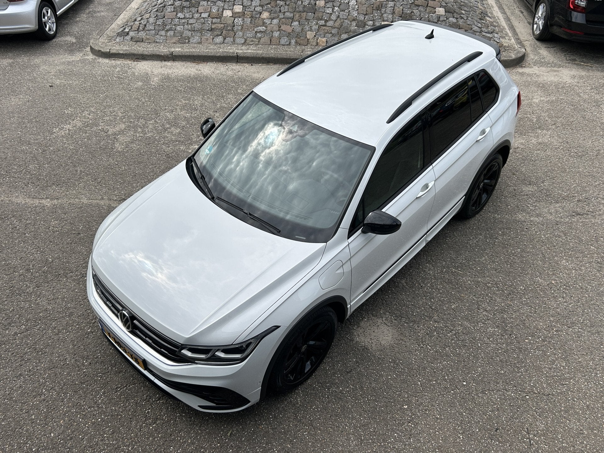 Volkswagen Tiguan 1.4 TSI eHybrid R-Line PHEV TREKHAAK VIRTU, Dealer onderhouden, Euro 6, 4 cilinders, Wit