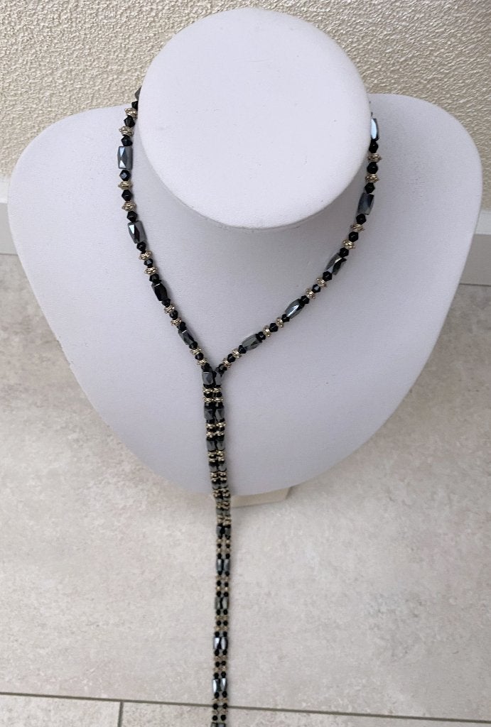 lange ketting van zwarte magnetische Hematiet kralen 100 cm., Zwart, Verstelbaar, Ophalen of Verzenden, Zo goed als nieuw