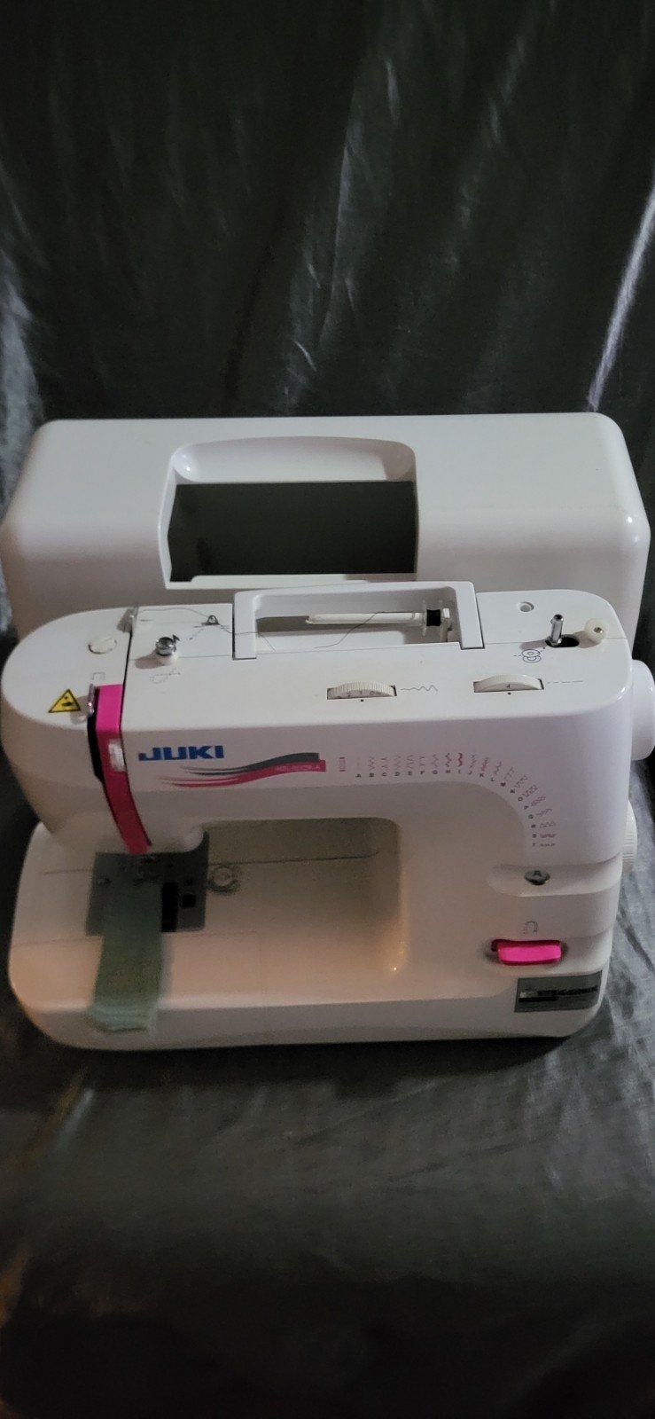Juki HZL-3353ZR-A Naaimachine met accessoires, Ophalen, Zo goed als nieuw, Naaimachine, Overige merken