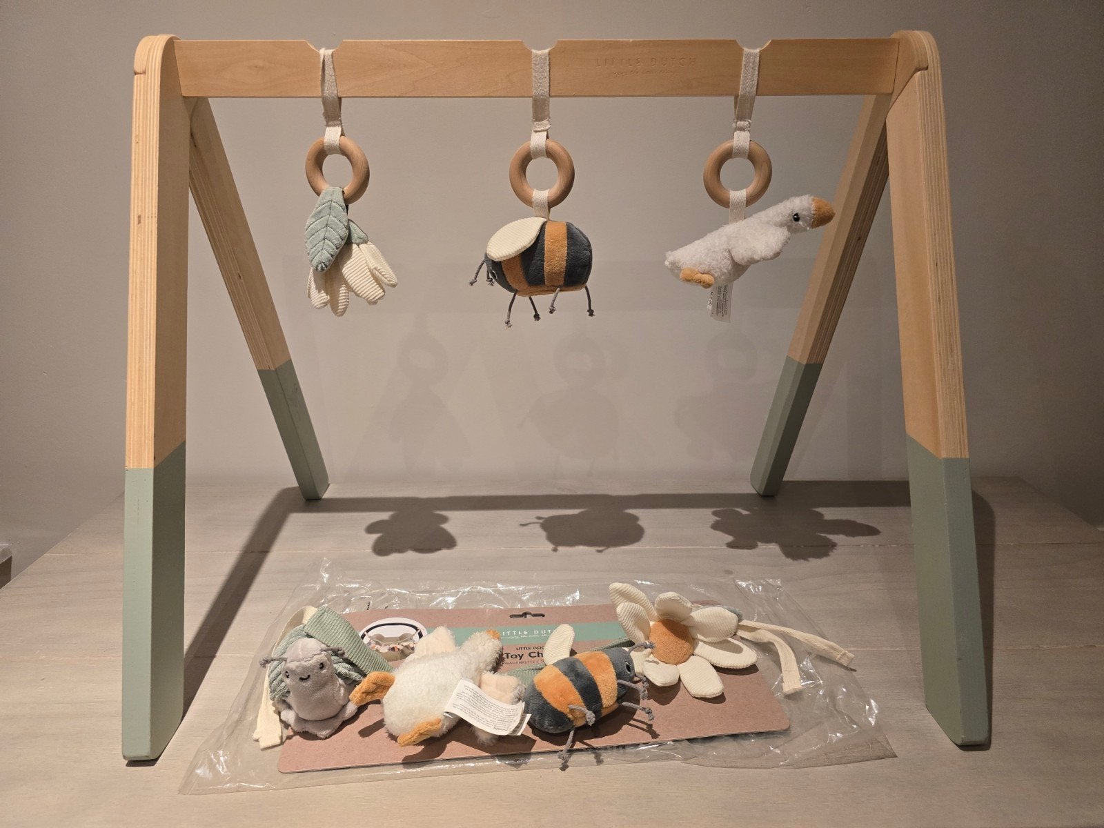 Little Dutch Babygym met speeltjes + toy chain wagenspanner, Ophalen, Babygym