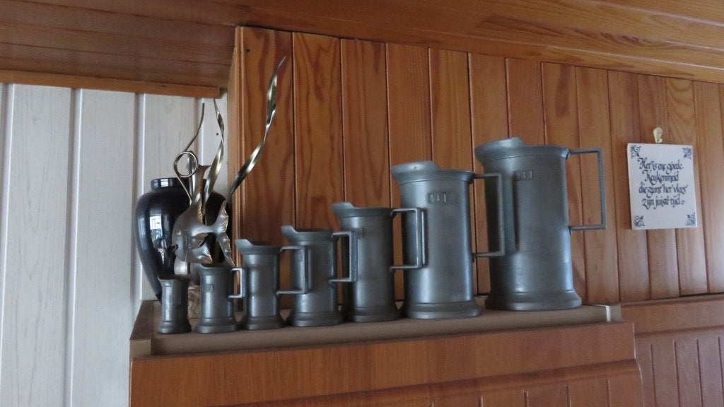 Set van 7 antieke tinnen kannen - Diverse maten. Peltrato 95, Ophalen