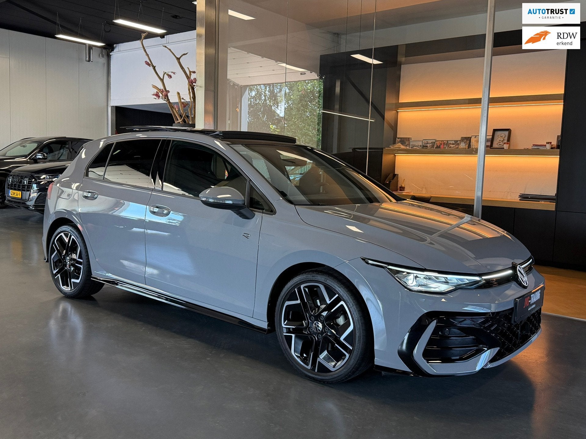 Volkswagen Golf 1.5 eTSI R-Line 8.5 Facelift Panorama ACC Ca, 4 cilinders, 116 pk, Automatische klimaatregeling, Origineel Nederlands