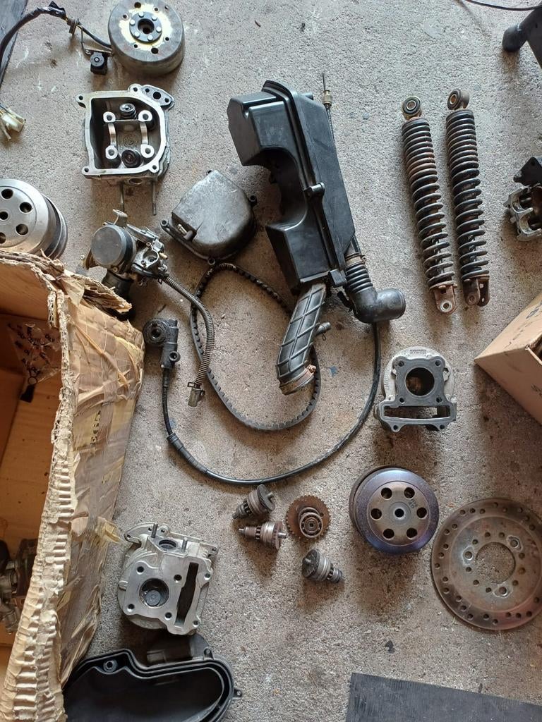 Alle gy6 onderdelen btc riva agm la souris, Ophalen of Verzenden, Gebruikt