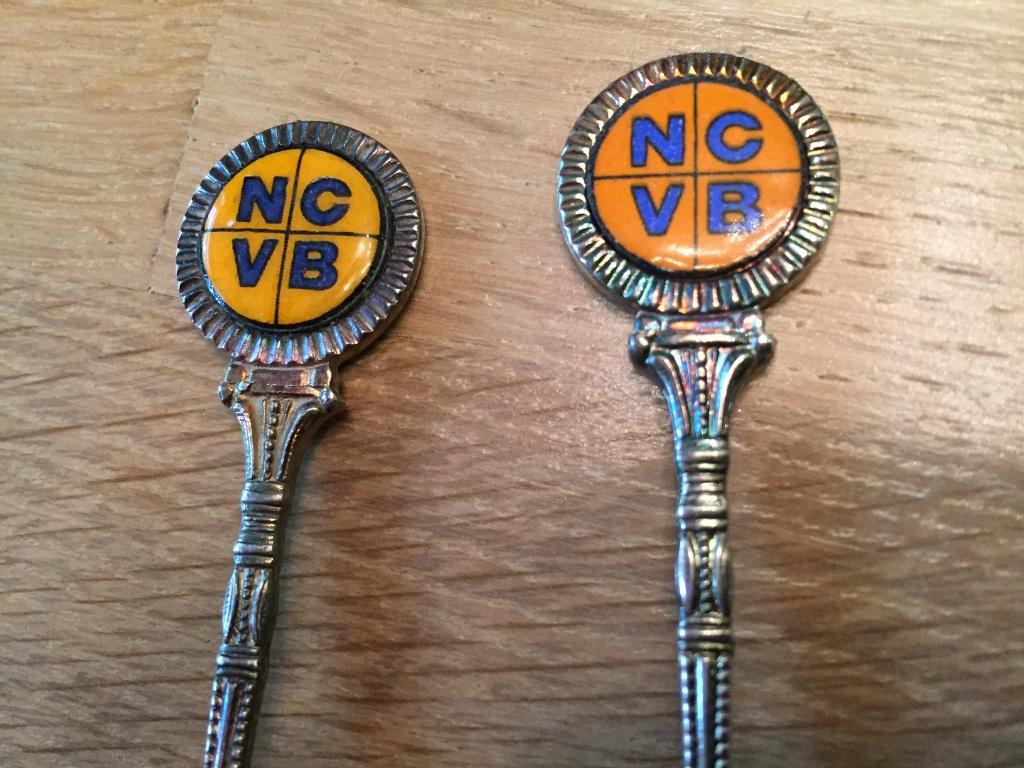 2 verzilverde NCVB lepeltjes ZS - Zilverstad kroon keurteken, Ophalen of Verzenden
